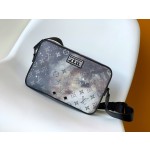 Louis Vuitton MESSENGER messenger bag