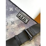 Louis Vuitton MESSENGER messenger bag