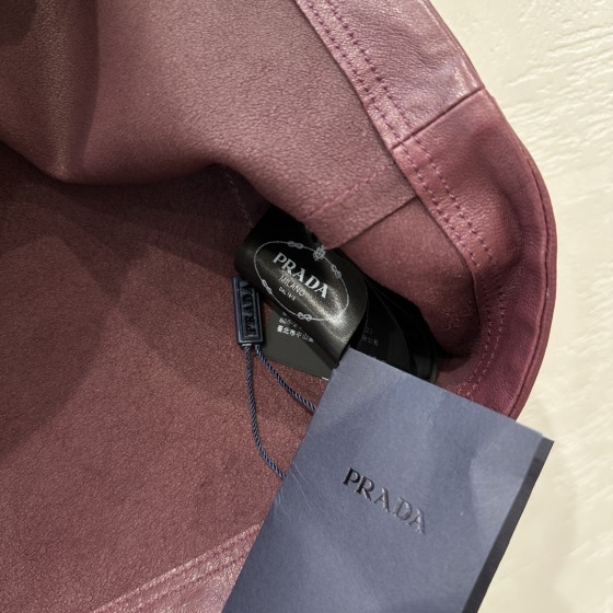 Prada Functional Temperament Women's Team Style Short Tank Top