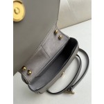 FENDI Cmon Small Handbag Model: 508