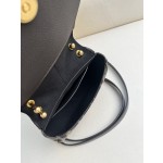 FENDI Cmon Small Handbag Model: 508