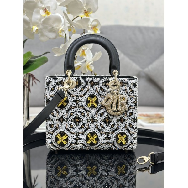 Dior pentagram embroidered tulle beads M0565