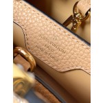 𝐋𝐎𝐔𝐈𝐒𝐕𝐔𝐈𝐓𝐓𝐎𝐍 N99387/M48865 Light Yellow Snake Shoulder This Capuchines BB handbag