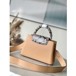 𝐋𝐎𝐔𝐈𝐒𝐕𝐔𝐈𝐓𝐓𝐎𝐍 N99387/M48865 Light Yellow Snake Shoulder This Capuchines BB handbag