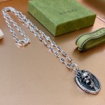 Gucci Vintage Skull Head Hanging Tag