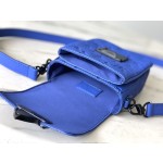 𝐋𝐎𝐔𝐈𝐒𝐕𝐔𝐈𝐓𝐓𝐎𝐍 M82568 Blue S-Lock Vertical Mini Handbag
