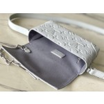 𝐋𝐎𝐔𝐈𝐒𝐕𝐔𝐈𝐓𝐓𝐎𝐍 M82579 Gray Full Skin Embossed Men's Bag and Postman Bag Series