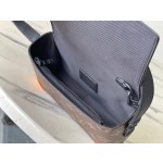 𝐋𝐎𝐔𝐈𝐒𝐕𝐔𝐈𝐓𝐓𝐎𝐍 M82534 Old Flower Men's Bag Postman Bag Series