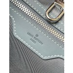 𝐋𝐎𝐔𝐈𝐒𝐕𝐔𝐈𝐓𝐓𝐎𝐍 M22537 denim Week-End Tote handbag