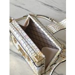 𝐋𝐎𝐔𝐈𝐒𝐕𝐔𝐈𝐓𝐓𝐎𝐍 N82327 Petite Malle handbag