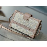 𝐋𝐎𝐔𝐈𝐒𝐕𝐔𝐈𝐓𝐓𝐎𝐍 N22882 Gold