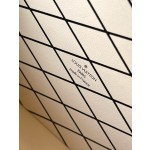 𝐋𝐎𝐔𝐈𝐒𝐕𝐔𝐈𝐓𝐓𝐎𝐍 N22882 Blue