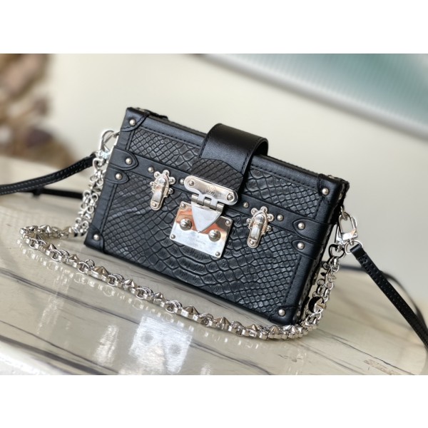 𝐋𝐎𝐔𝐈𝐒𝐕𝐔𝐈𝐓𝐓𝐎𝐍 M21462 crocodile pattern Petite Malle handbag