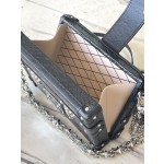 𝐋𝐎𝐔𝐈𝐒𝐕𝐔𝐈𝐓𝐓𝐎𝐍 M21462 crocodile pattern Petite Malle handbag