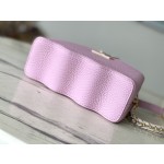 𝐋𝐎𝐔𝐈𝐒𝐕𝐔𝐈𝐓𝐓𝐎𝐍 M22122 Light Purple Mini Capshell Mini Handbag