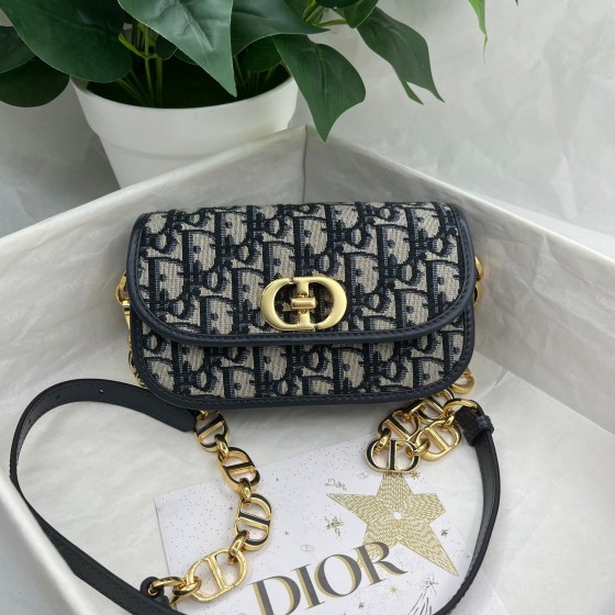 Dior M9261 CD buckle with 30 Montaigne embossed logo on the back