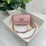 Dior   M9261  CD 扣环 背面 30 Montaigne 压花标志