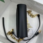 Dior   M9261  CD 扣环 背面 30 Montaigne 压花标志