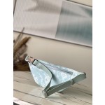 𝐋𝐎𝐔𝐈𝐒𝐕𝐔𝐈𝐓𝐓𝐎𝐍 M22576 This Discovery Waistpack