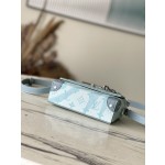 𝐋𝐎𝐔𝐈𝐒𝐕𝐔𝐈𝐓𝐓𝐎𝐍 M22637 Crystal Blue Steamer Mini Handbag