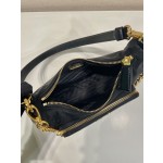 Prada new underarm bag 🎉1BC198