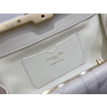DIOR New Handbag Number: 4530