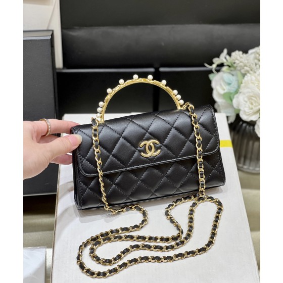CHANEL Diamond Handle Kelly Bag