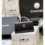 CHANEL Diamond Handle Kelly Bag