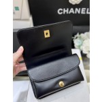 CHANEL Litchi Skin Organ Bag AS428400128