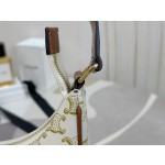 CELINE 𝐴𝑣𝑎 Underarm Bag Model: 114492