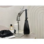 CELINE 𝐴𝑣𝑎 Underarm Bag Model: 114493