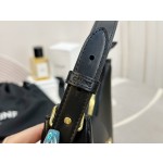 CELINE 𝐴𝑣𝑎 Underarm Bag Model: 114493