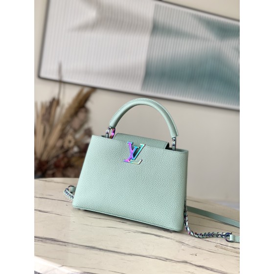 𝐋𝐎𝐔𝐈𝐒𝐕𝐔𝐈𝐓𝐓𝐎𝐍 M22054 Light green colorful gold buckle small Capsines BB handbag