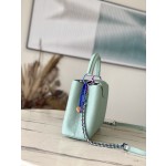 𝐋𝐎𝐔𝐈𝐒𝐕𝐔𝐈𝐓𝐓𝐎𝐍 M22054 Light green colorful gold buckle small Capsines BB handbag