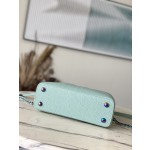 𝐋𝐎𝐔𝐈𝐒𝐕𝐔𝐈𝐓𝐓𝐎𝐍 M22054 Light green colorful gold buckle small Capsines BB handbag