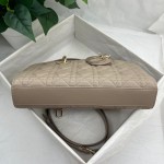 Dior JOY model 0540 Hazelnut Apricot