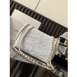 𝗖𝗛𝗔𝗡⻼𝗟⻼𝗟 MINI CF Sequin Dinner Bag Item Number: 3965