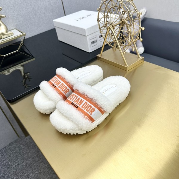 Dior Autumn/Winter New Wool Slippers