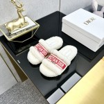 Dior Autumn/Winter New Wool Slippers