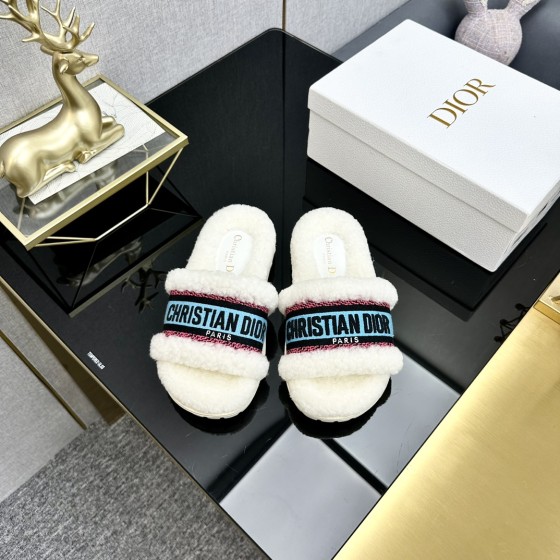 Dior Autumn/Winter New Wool Slippers