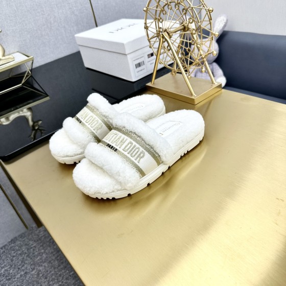 Dior Autumn/Winter New Wool Slippers