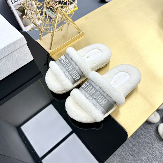 Dior Autumn/Winter New Wool Slippers