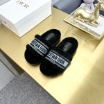 Dior Autumn/Winter New Wool Slippers