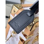 Louis Vuitton  M10079 白花 the Camera Box（相机盒）
