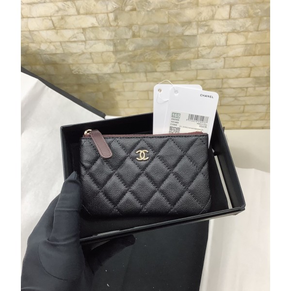 CHANEL imported ball patterned cowhide and sheepskin zippered change bag 82365