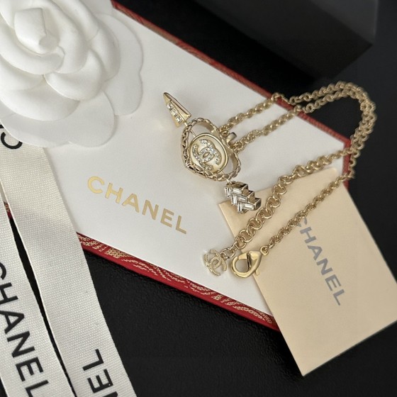 CHANEL necklace