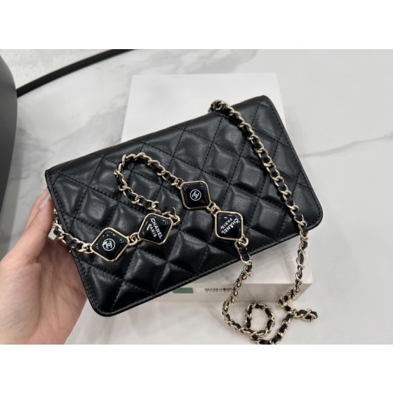 CHANEL A96017 Diamond Sugar Makeup Box