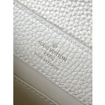 𝐋𝐎𝐔𝐈𝐒𝐕𝐔𝐈𝐓𝐓𝐎𝐍 M23082/M48865 Qixi Exclusive Capucines Handbag