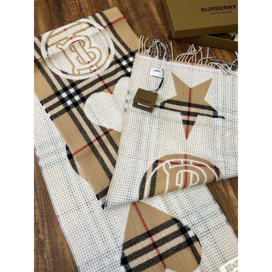 Christmas. Burberry's popular love series 60% wool, 40% cashmere