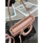 Dior 22 horizontal embroidery half pearl rose gold model: M0613